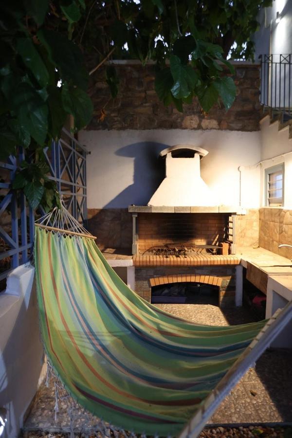 Vacation House With Stunning View - Vari  Luaran gambar